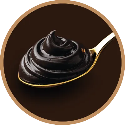 Cucchiaio colmo di Crema Novi